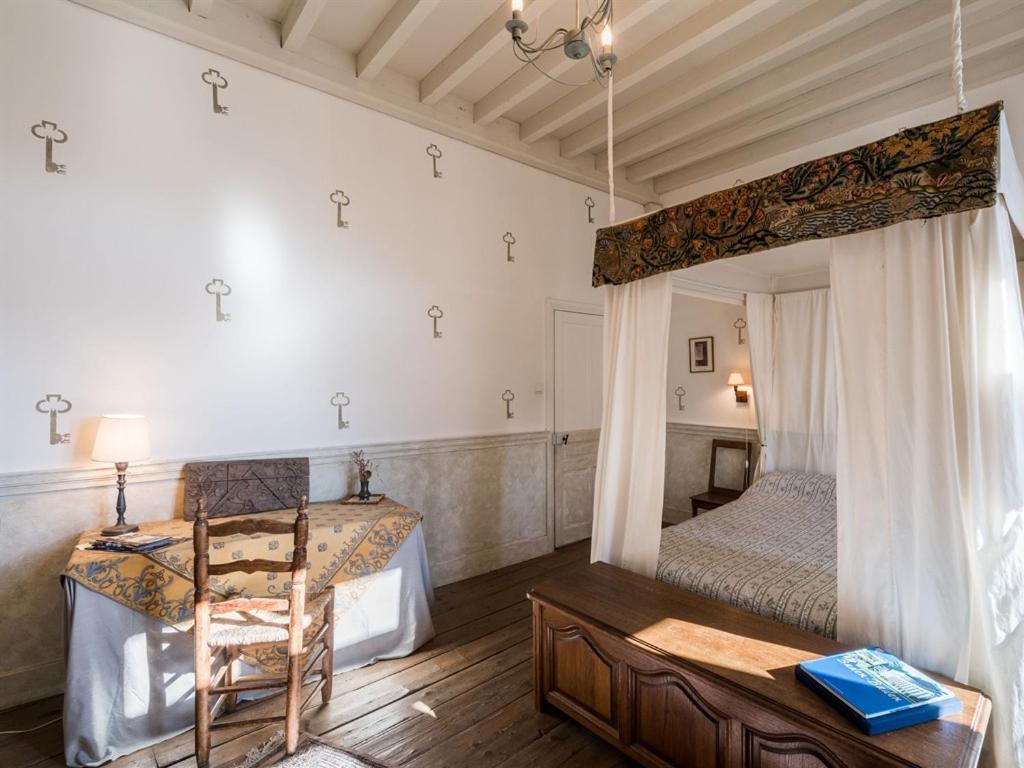 Chateau Des Marcilly Talaru Chalmazel-Jeansagniere Habitación foto